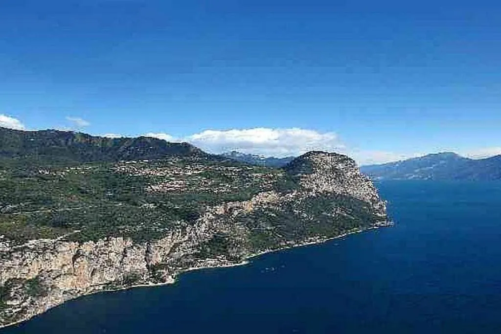 Appartement Schoene Ferienwohnung Mit Herrlichem Blick Zum Gardasee Tignale